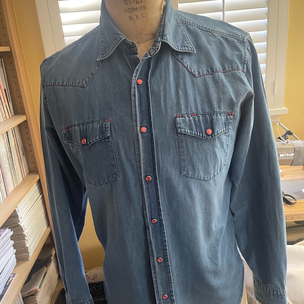 Casual Denim Shirt with Red Button Details